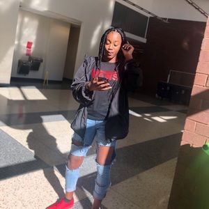 Meet your Posher, Ssharell